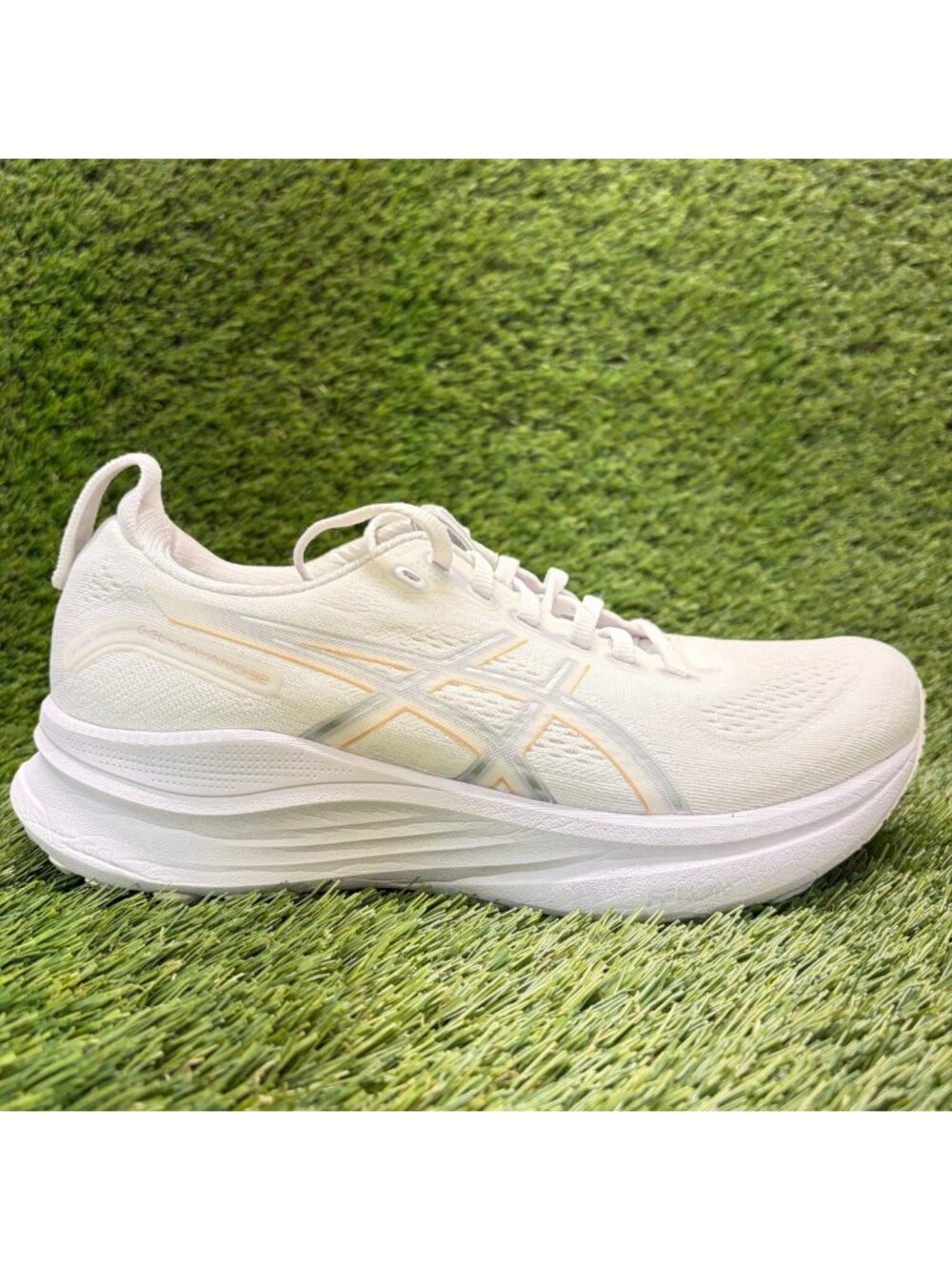 Asics Gel-Kayano 32 Womens Size 8 White Athletic Running Walking Shoes Sneakers
